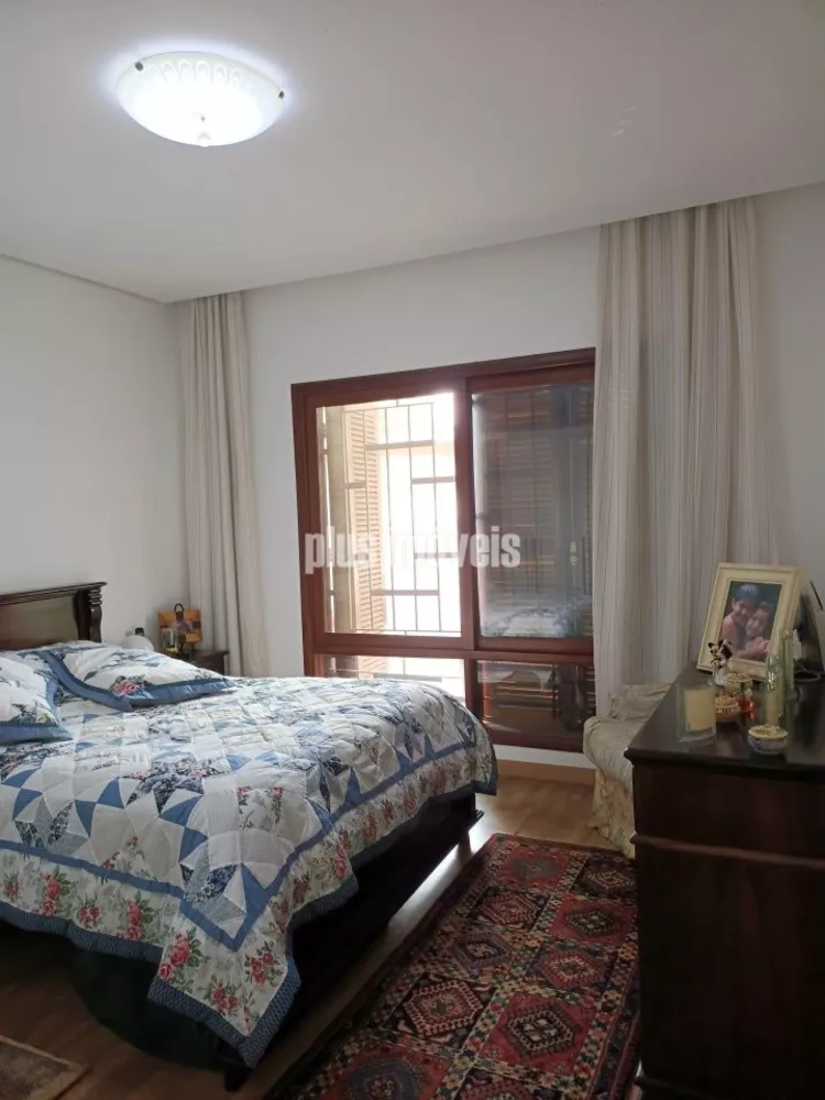 Casa à venda com 5 quartos, 310m² - Foto 4