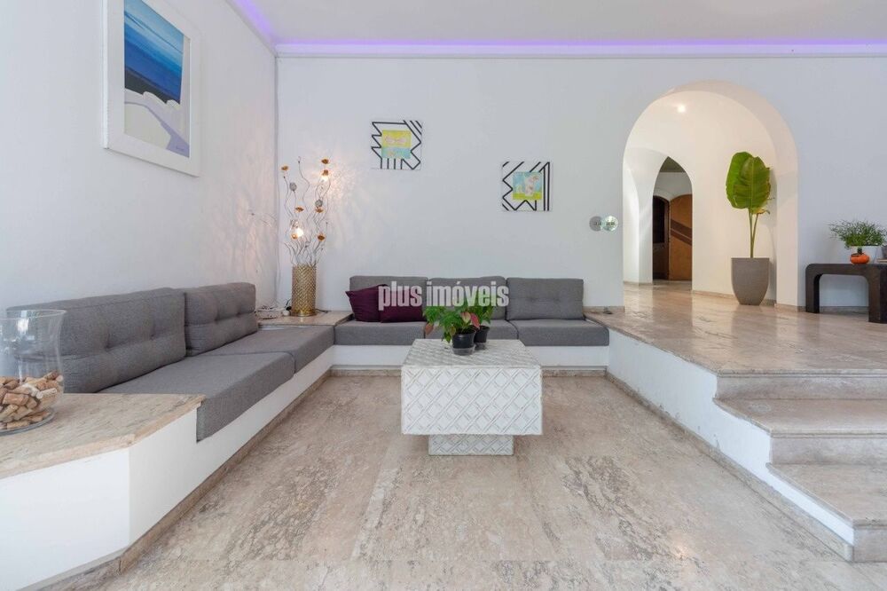 Casa, 4 quartos, 650 m² - Foto 1