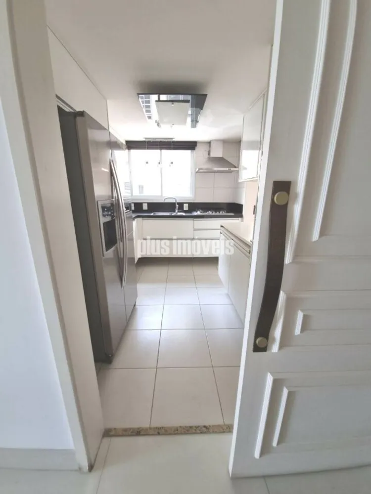 Apartamento, 3 quartos, 136 m² - Foto 1