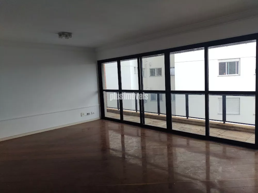 Apartamento à venda com 3 quartos, 181m² - Foto 3