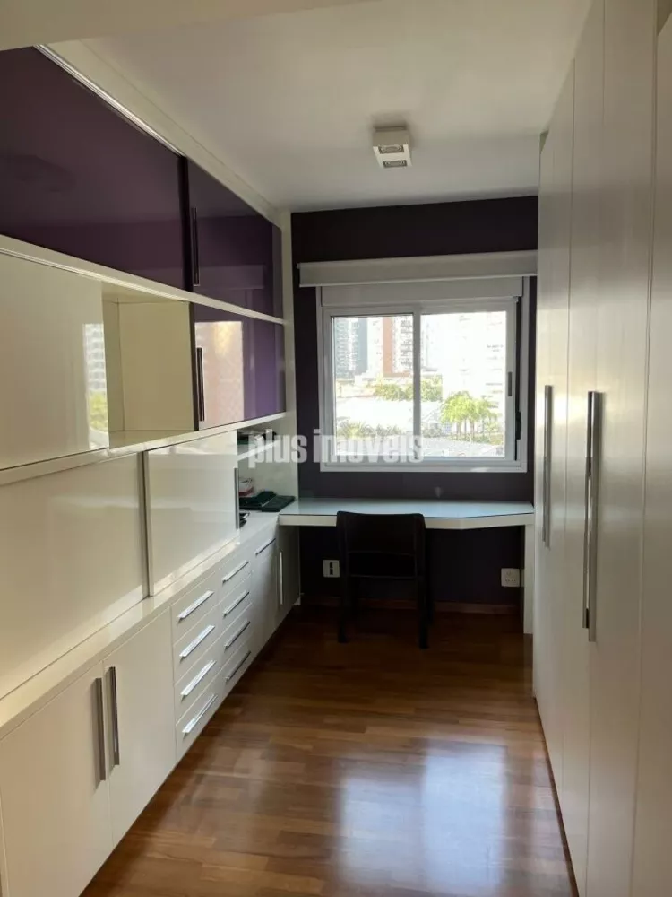 Apartamento à venda com 4 quartos, 205m² - Foto 1