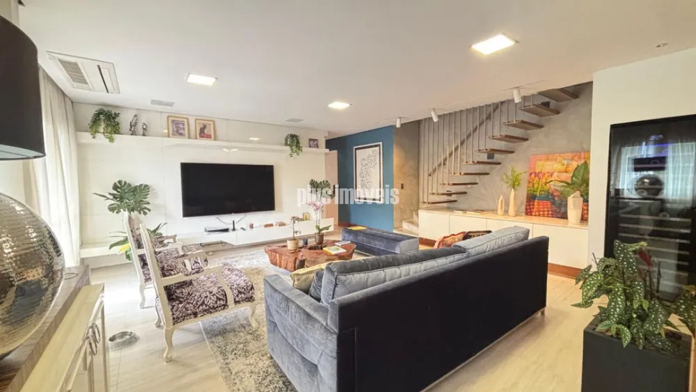 Apartamento, 3 quartos, 225 m² - Foto 1
