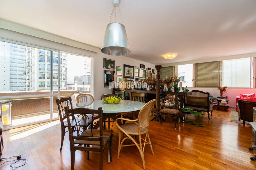 Apartamento, 3 quartos, 210 m² - Foto 1