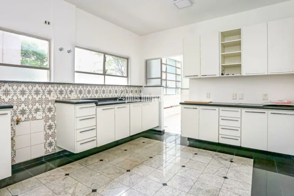 Apartamento, 3 quartos, 240 m² - Foto 2