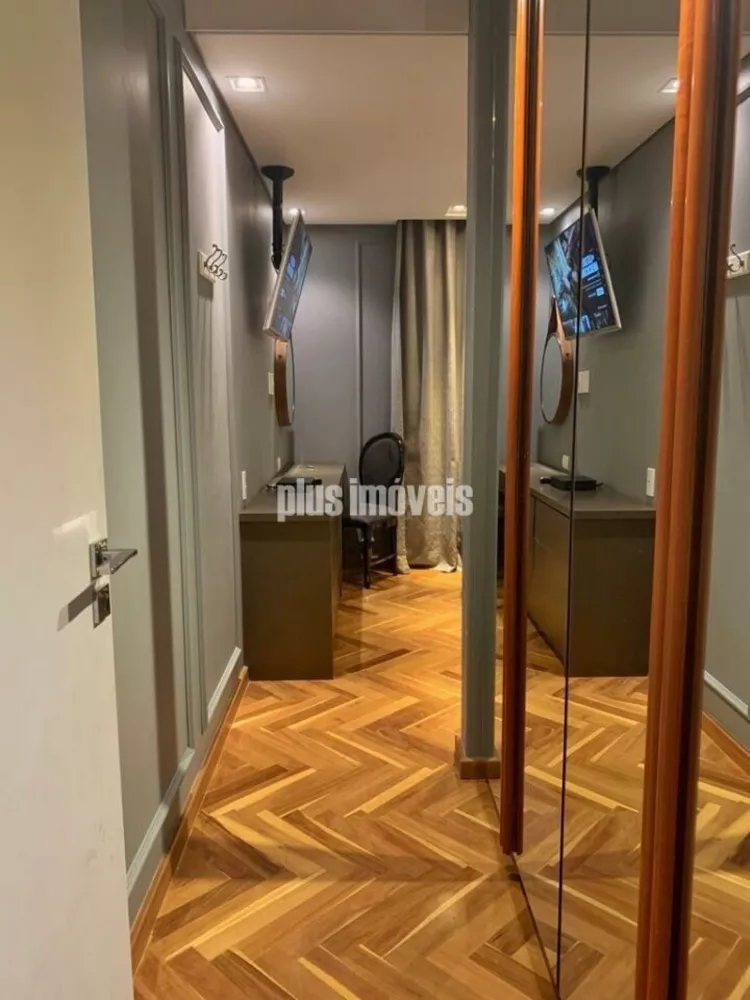 Apartamento à venda com 4 quartos, 215m² - Foto 2