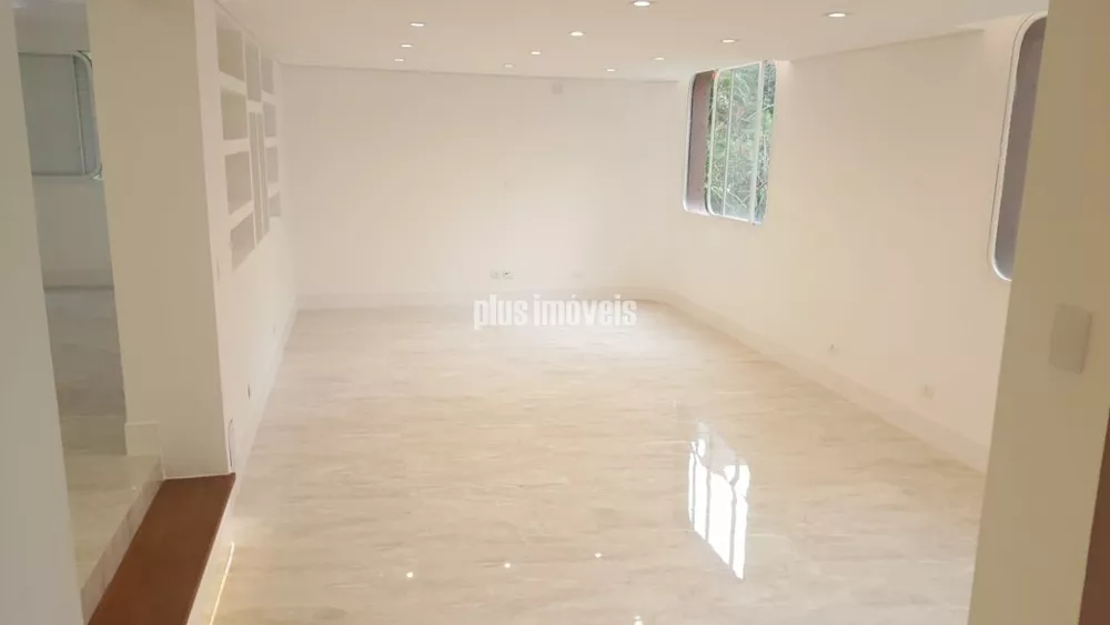 Apartamento à venda com 3 quartos, 200m² - Foto 1