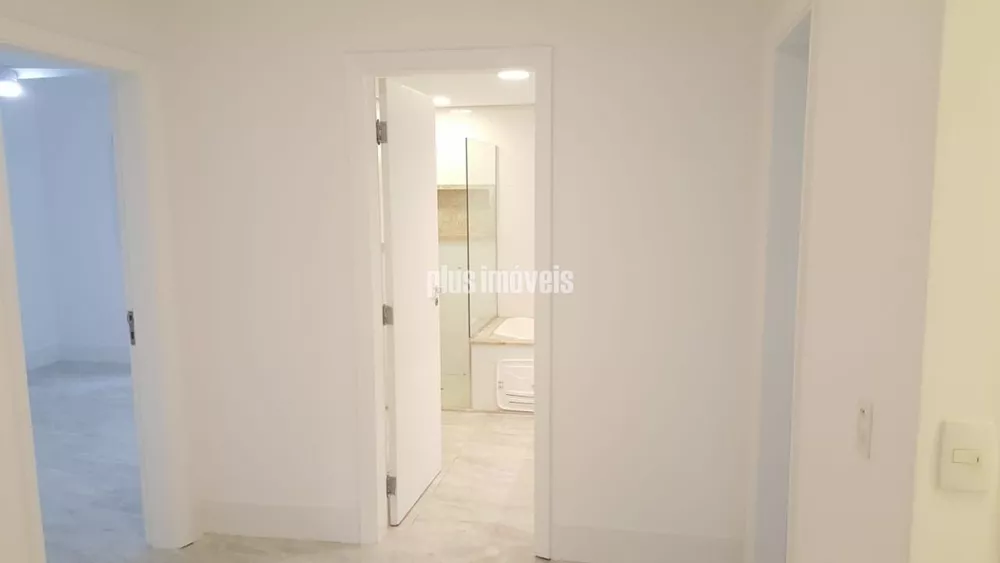 Apartamento à venda com 3 quartos, 200m² - Foto 8