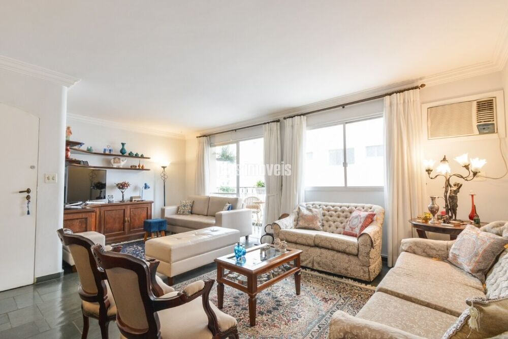 Apartamento à venda com 4 quartos, 161m² - Foto 1