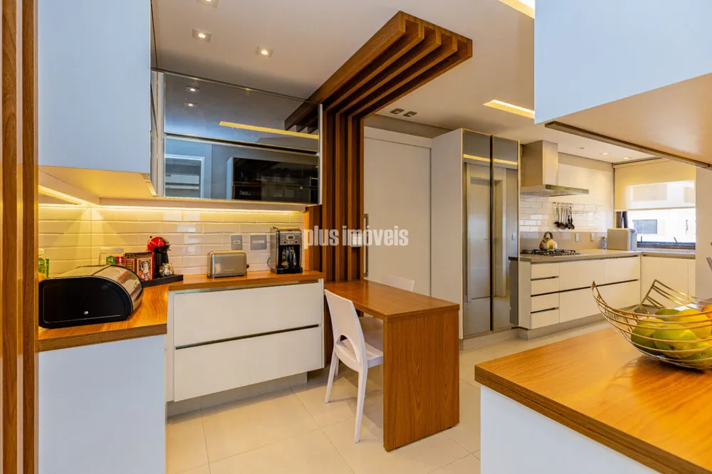 Apartamento, 3 quartos, 209 m² - Foto 2