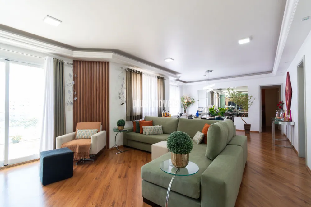 Apartamento, 3 quartos, 140 m² - Foto 1