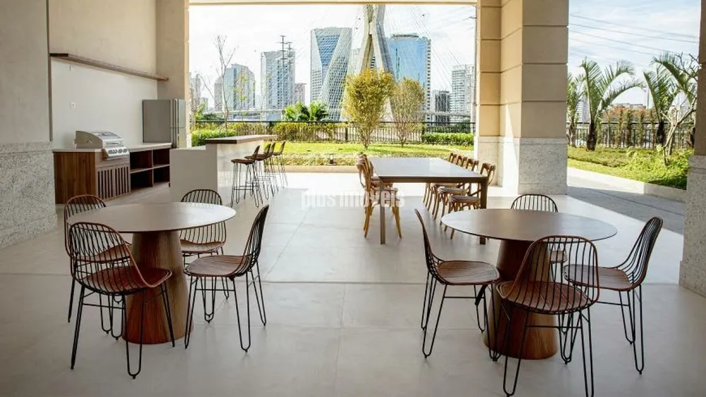 Apartamento, 3 quartos, 211 m² - Foto 1
