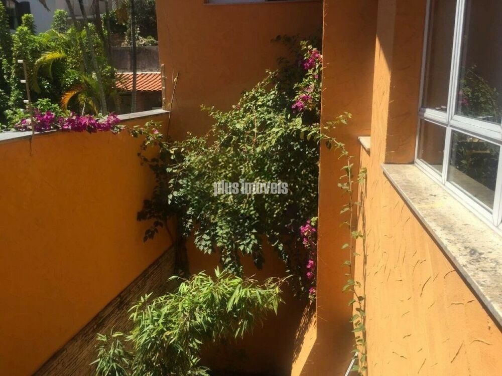 Casa, 4 quartos, 332 m² - Foto 1