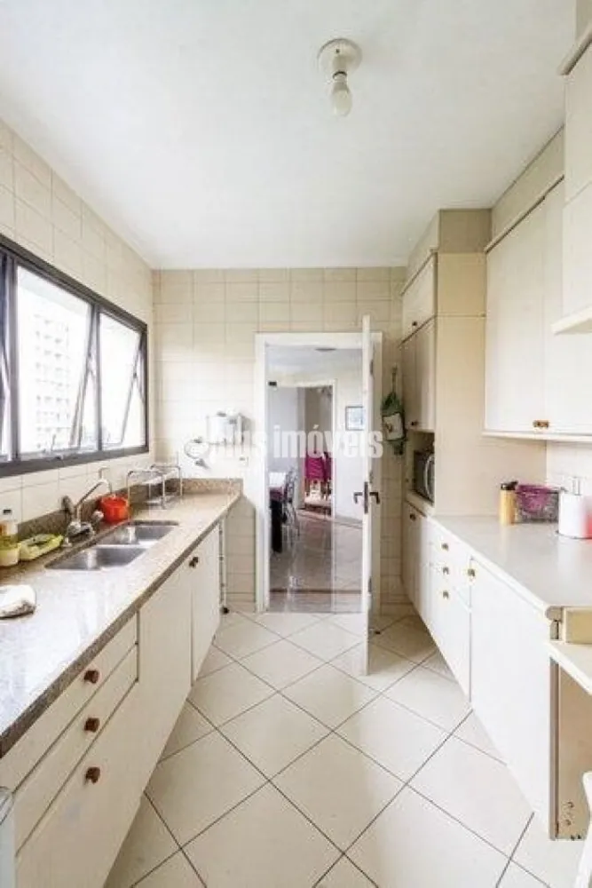 Apartamento, 4 quartos, 215 m² - Foto 1
