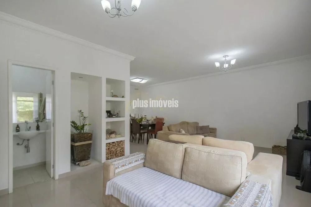 Casa de Vila à venda com 4 quartos, 329m² - Foto 6