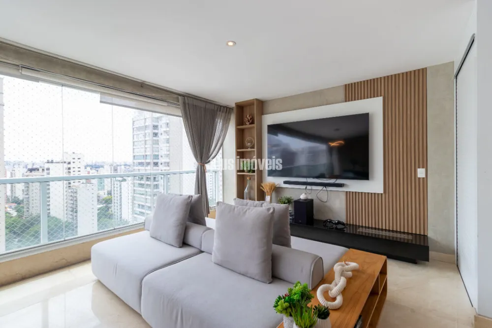 Apartamento, 3 quartos, 222 m² - Foto 1