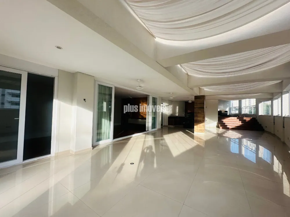 Apartamento, 3 quartos, 270 m² - Foto 1