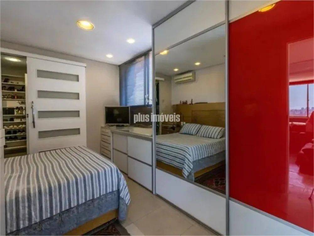 Apartamento, 3 quartos, 220 m² - Foto 2