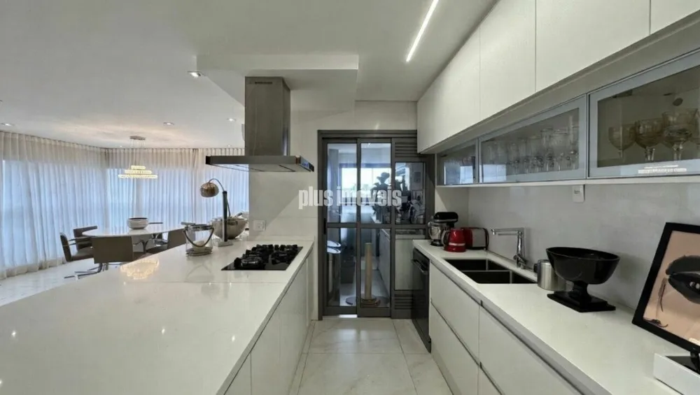 Apartamento, 3 quartos, 131 m² - Foto 2