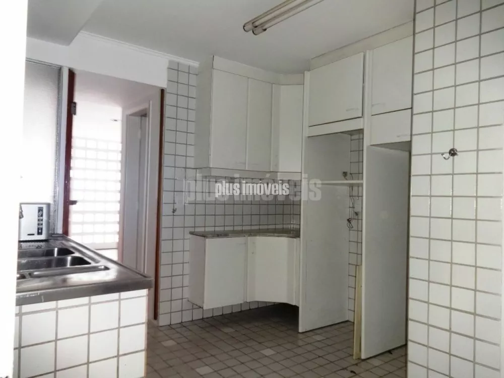 Casa Comercial à venda e aluguel, 250m² - Foto 16