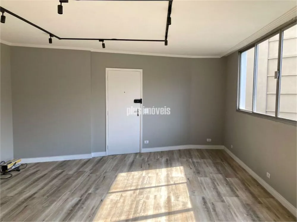 Apartamento à venda com 3 quartos, 107m² - Foto 2