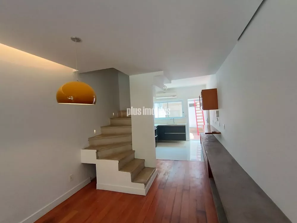 Casa de Vila à venda com 2 quartos, 100m² - Foto 4