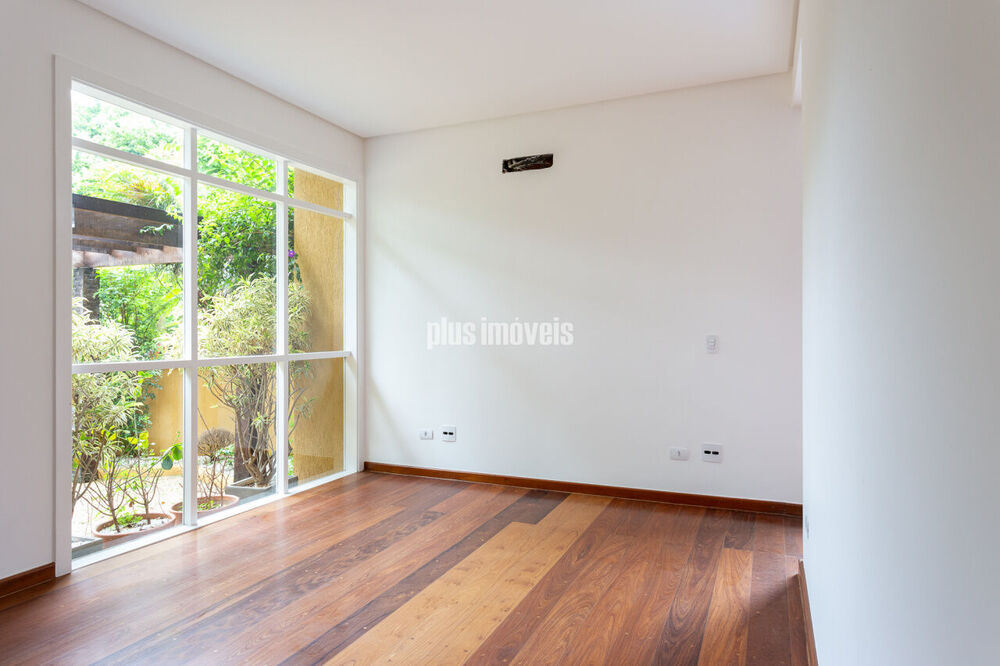 Casa de Condomínio à venda com 4 quartos, 260m² - Foto 2