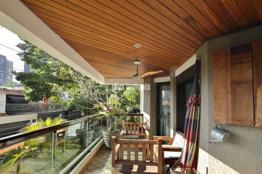 Apartamento, 3 quartos, 140 m² - Foto 1