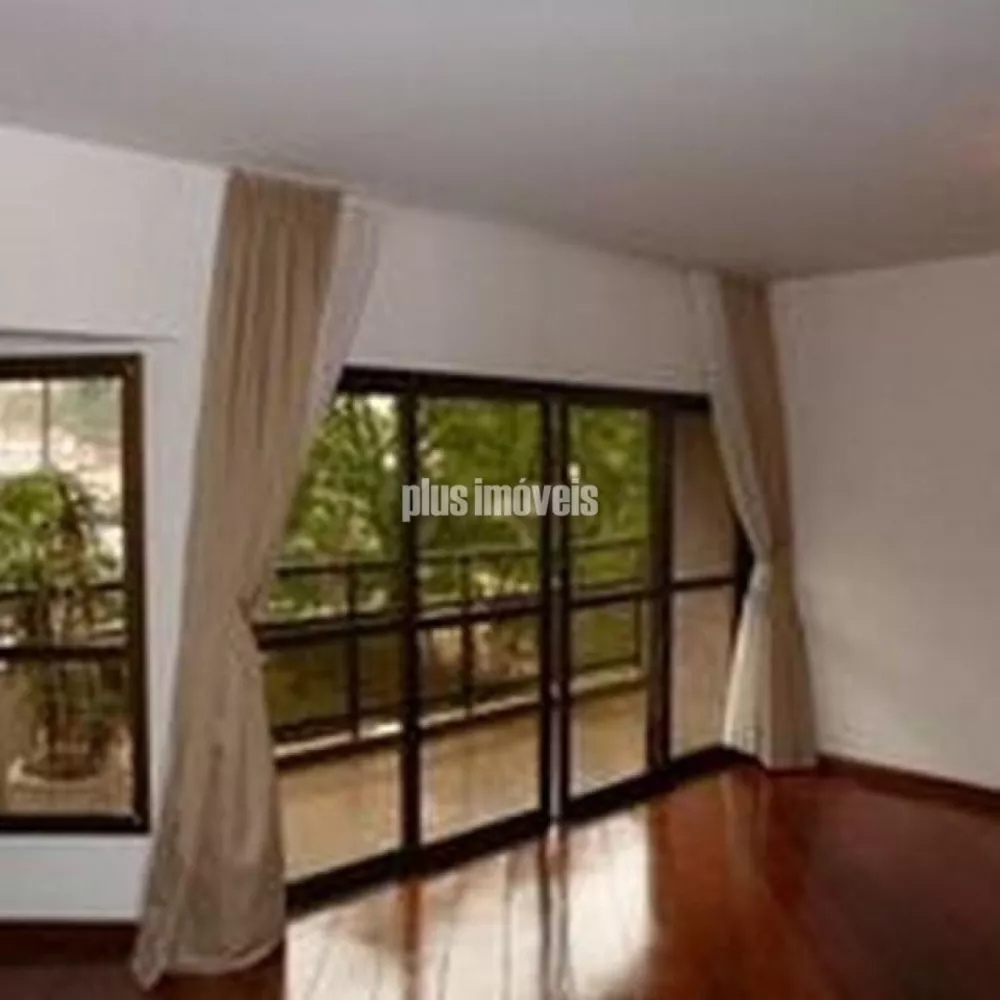 Apartamento à venda com 4 quartos, 217m² - Foto 2