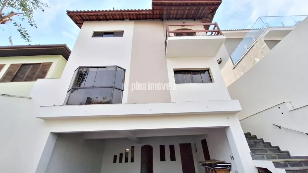 Casa à venda com 4 quartos, 340m² - Foto 2