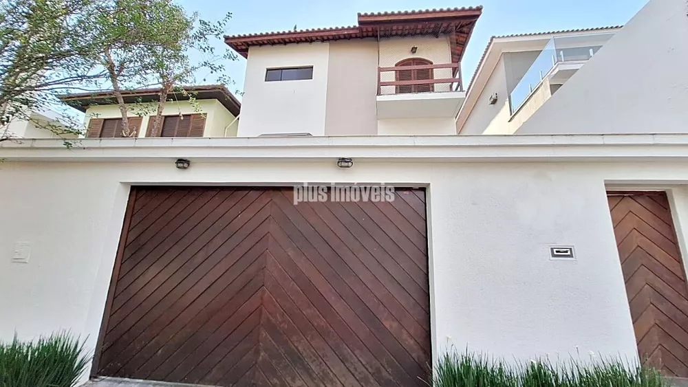 Casa à venda com 4 quartos, 340m² - Foto 1