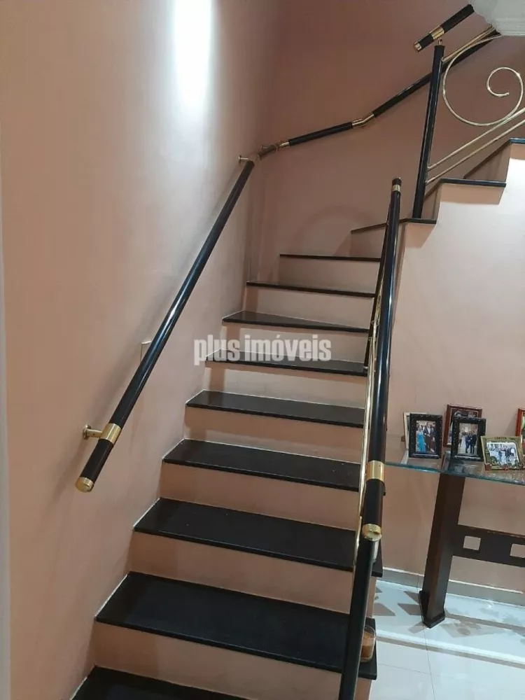 Casa à venda com 3 quartos, 360m² - Foto 2