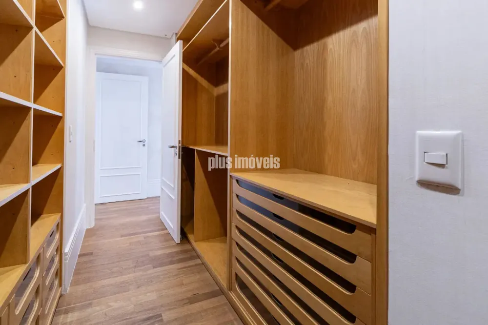 Apartamento, 3 quartos, 214 m² - Foto 2