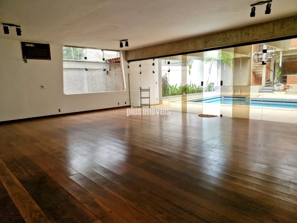 Casa à venda com 5 quartos, 595m² - Foto 2