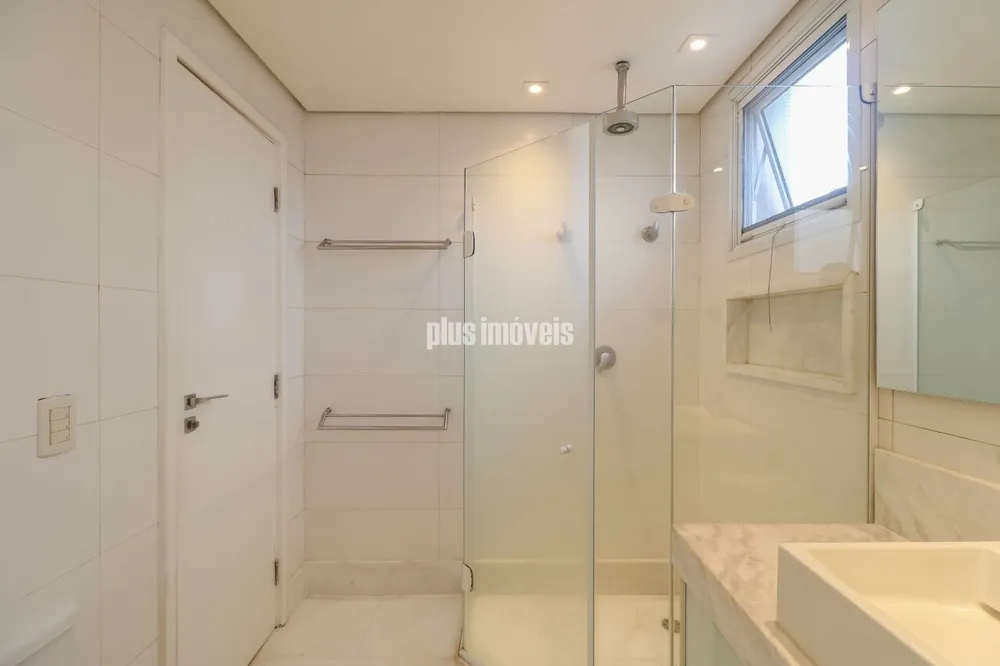 Apartamento, 3 quartos, 185 m² - Foto 1
