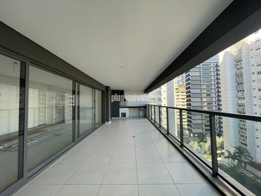 Apartamento à venda com 3 quartos, 162m² - Foto 1