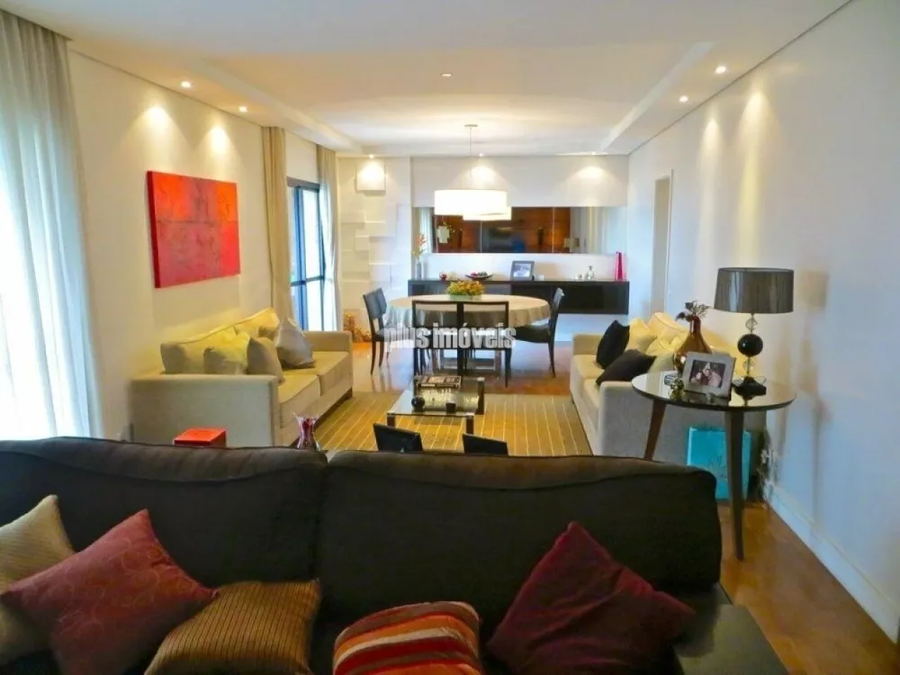 Apartamento à venda com 3 quartos, 192m² - Foto 2