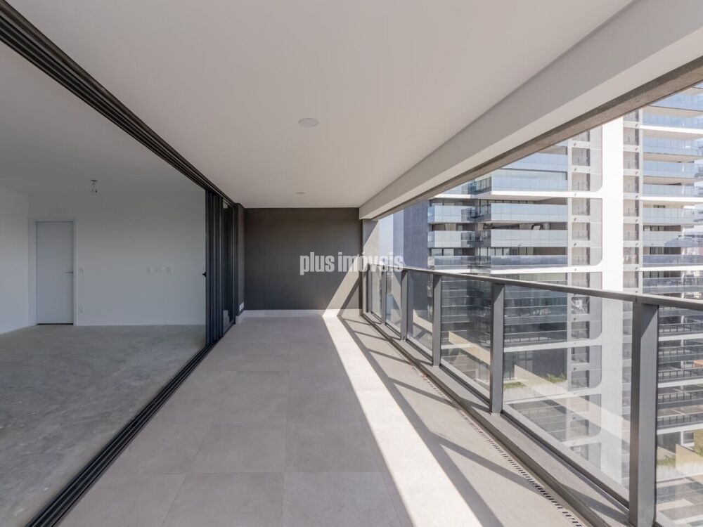 Apartamento à venda com 3 quartos, 186m² - Foto 1
