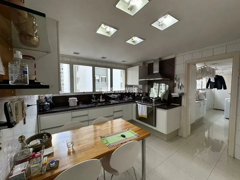 Apartamento, 3 quartos, 170 m² - Foto 2