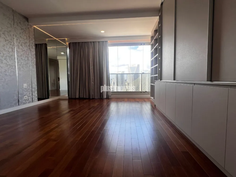 Apartamento, 3 quartos, 252 m² - Foto 6