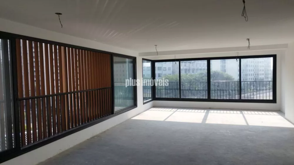 Apartamento à venda com 3 quartos, 189m² - Foto 1