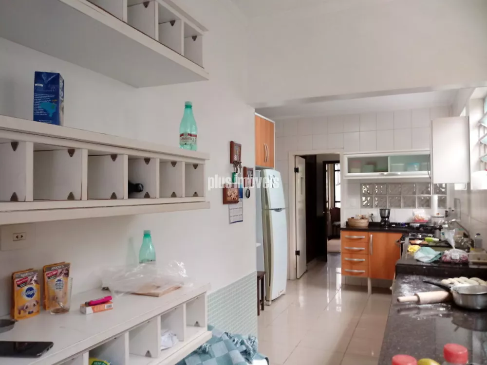 Casa à venda com 4 quartos, 286m² - Foto 8