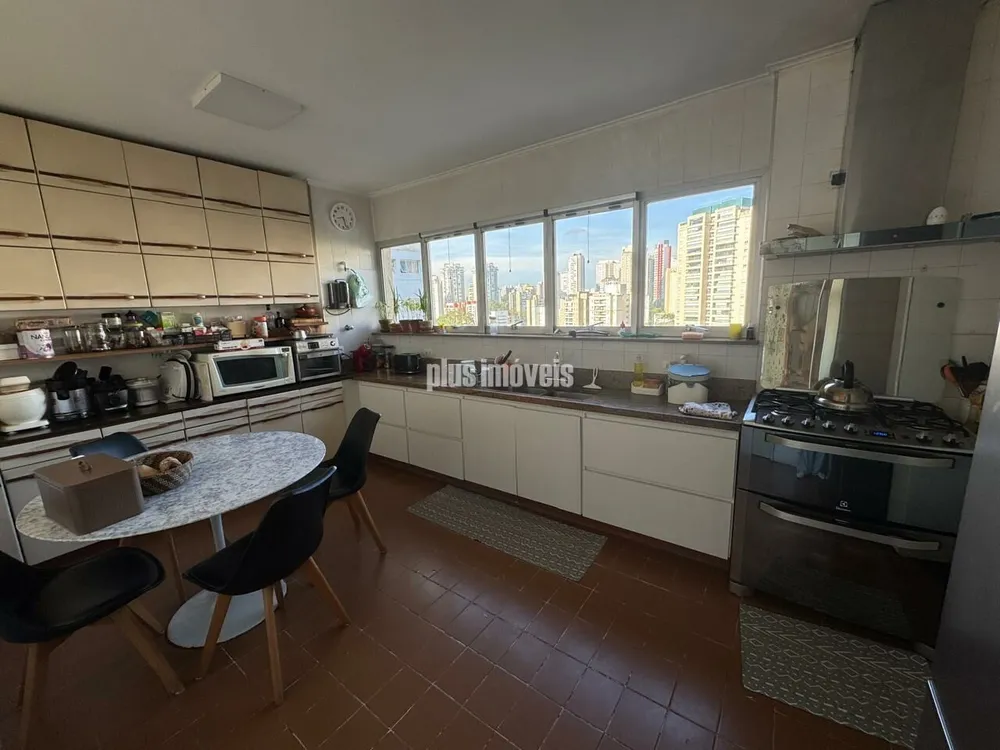 Apartamento, 4 quartos, 220 m² - Foto 2