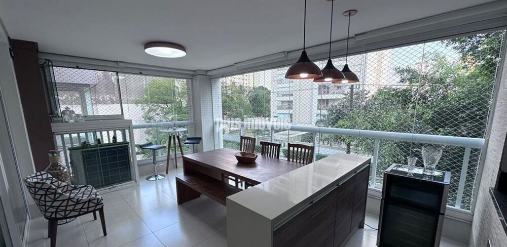 Apartamento à venda com 3 quartos, 145m² - Foto 2
