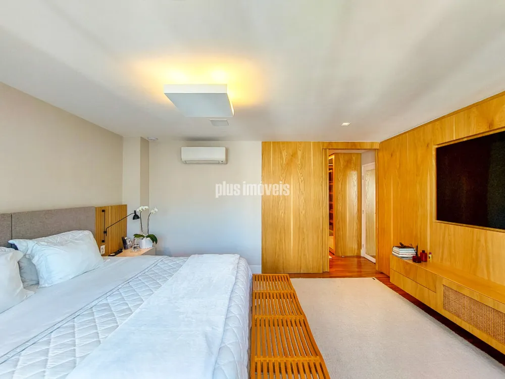 Apartamento, 3 quartos, 271 m² - Foto 1