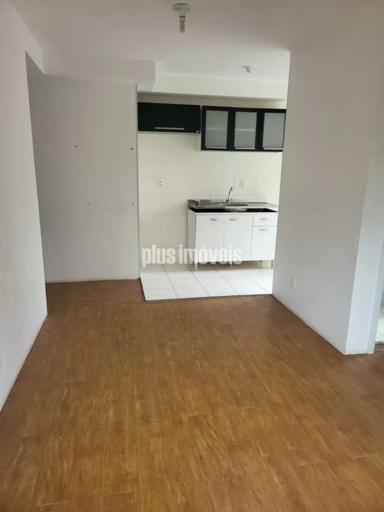 Apartamento à venda com 2 quartos, 44m² - Foto 4