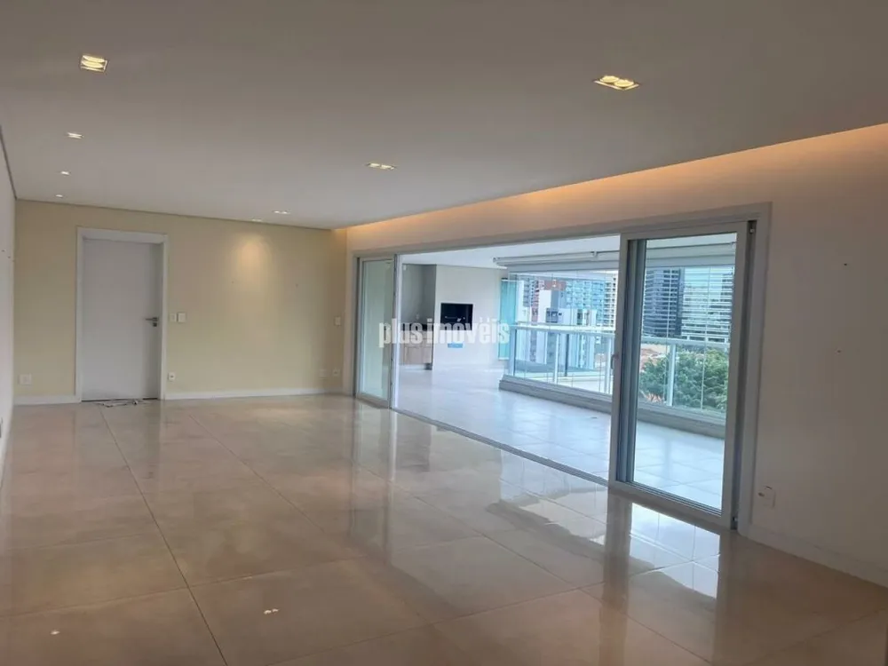 Apartamento, 3 quartos, 250 m² - Foto 1