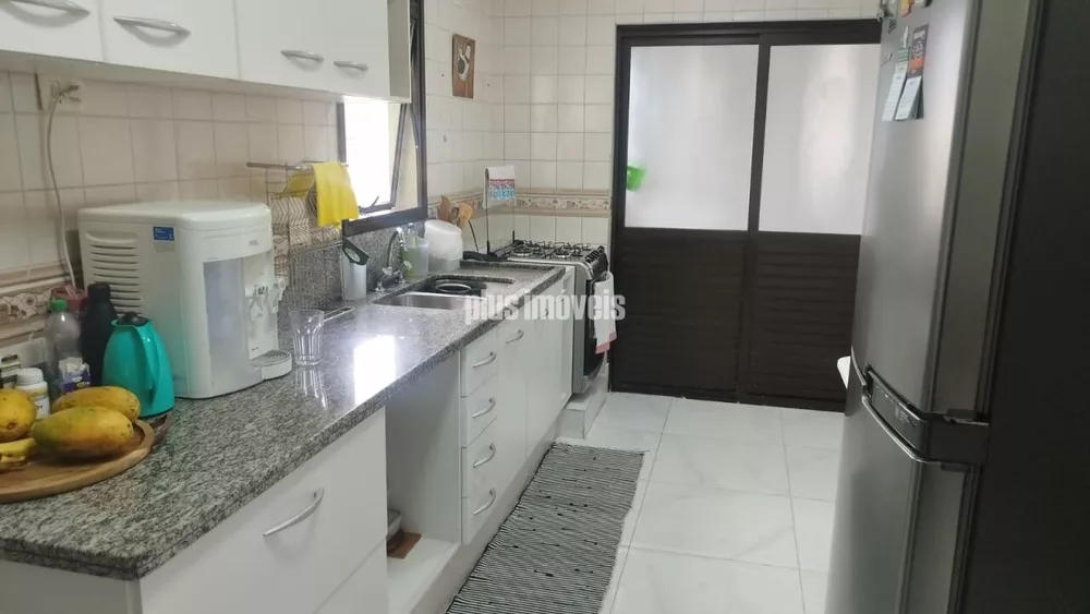 Apartamento à venda com 3 quartos, 140m² - Foto 5