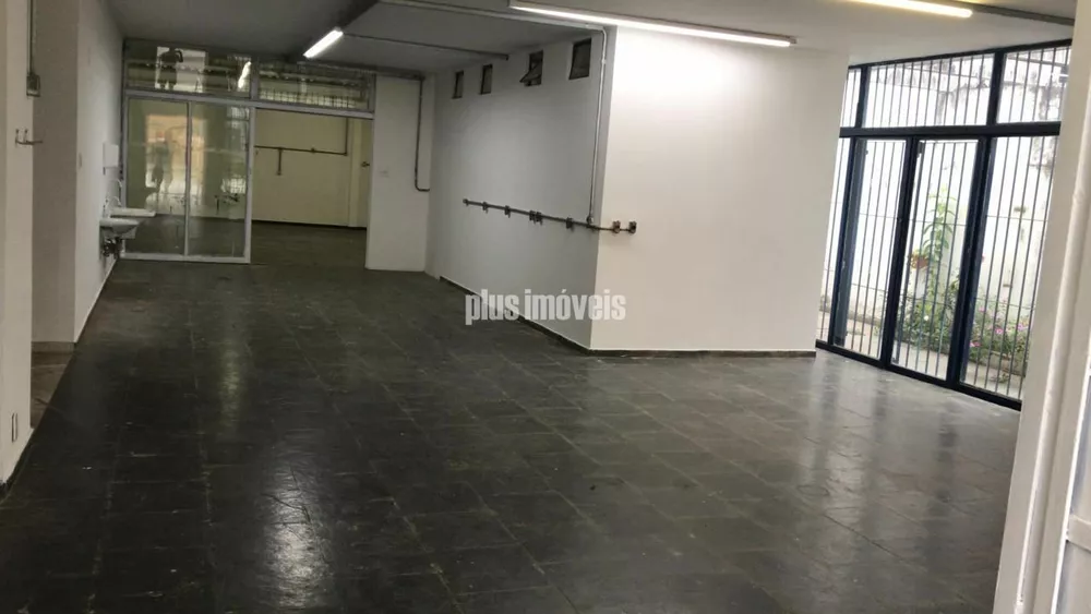 Casa à venda com 4 quartos, 480m² - Foto 1