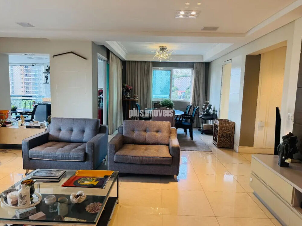 Apartamento à venda com 4 quartos, 215m² - Foto 2