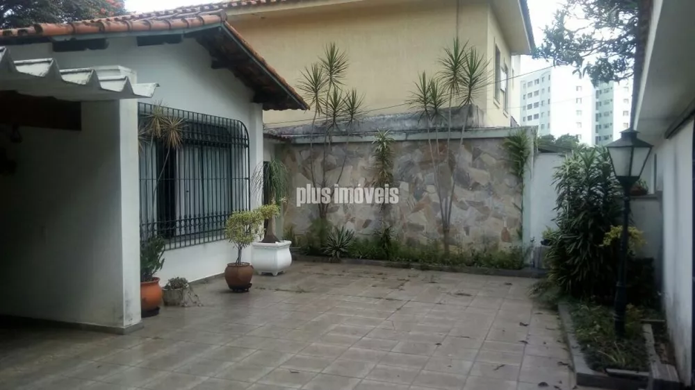 Casa à venda com 4 quartos, 270m² - Foto 1